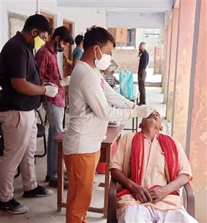 रोहतक: तैमूरपुर गांव के ग्रामीणों की हुई कोरोना जांच