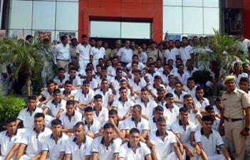  भ्रष्टाचार मुक्त समाज के लिए पुलिस रंगरूटों को दिखाई फिल्म न्यूटन