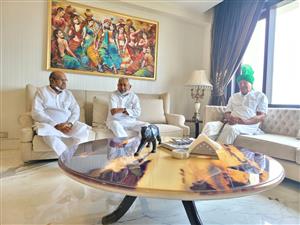 देश में तीसरे मोर्चे के गठन की तैयारी शुरू