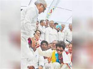 विस कमेटियों से कुलदीप बिश्नोई व किरण चौधरी की छुट्टी
