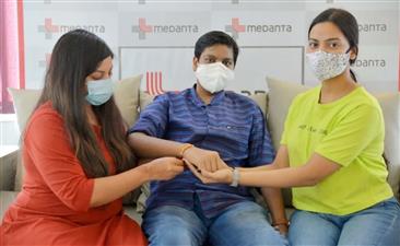 गुरुग्राम में दो बहनों ने अपने भाई को आधा-आधा लीवर देकर बचाई जान
