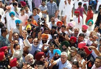 गुरदासपुर लोकसभा उपचुनाव:  कांग्रेस की धमाकेदार जीत 