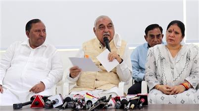 मनोहर सरकार के सात साल पूरे पर हुड्डा ने पूछे सात सवाल