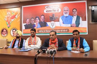 कांग्रेस क्वारंटाइन से बाहर निकलने का प्रयास कर रही है, जनता वापस क्वारंटाइन में भेजने की तैयारी में :संजय टंडन