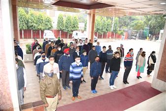 पुलिस मुख्यालय में राष्ट्रीय मतदाता दिवस पर शपथ का हुआ आयोजन