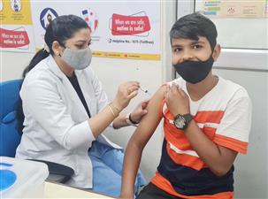 गुरुग्राम: कोरोना से बचने को प्रभावी वैपन है वैक्सीन, जरूर लगवाएं