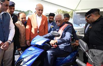 भविष्य के वाहन है इलेक्ट्रिक वाहन:दत्तात्रेय