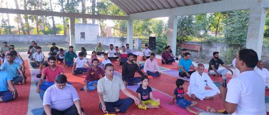 तनाव मुक्त जीवन के लिए जरूरी है योग:अरूण शर्मा