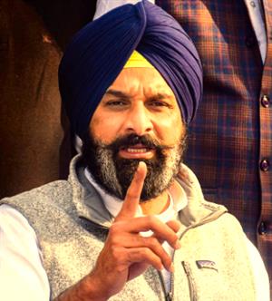 अकाली नेता मजीठिया को एसआईटी का सम्मन, 18 जून को पेशी