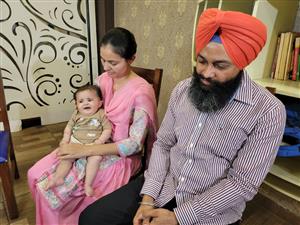 मासूम बच्ची इबादत कौर को स्पाइनल मस्कुलर एट्रोफी टाइप 1 से लड़ने में मदद की गुहार