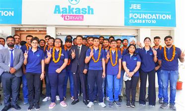 जेईई एडवांस्ड 2024: आकाश इंस्टीट्यूट चंडीगढ़ के छात्रों ने किया कमाल