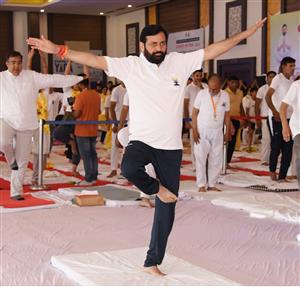 सरकार का ध्येय योग के जरिये हर व्यक्ति को रखना है स्वस्थ : नायब 