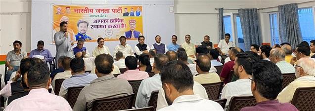 राष्ट्रीय सचिव औमप्रकाश धनखड़ ने  देहरा विधान सभा उपचुनाव की तैयारियों का लिया जायजा