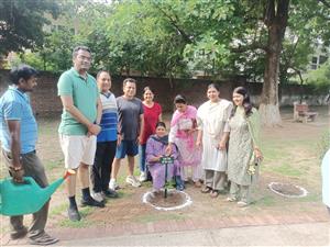 एक पौधा मां के नाम : मंडल नंबर 11 में चलाया गया पौधरोपण अभियान