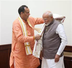 प्रधानमंत्री मोदी से मिले हरियाणा भाजपा के प्रदेश अध्यक्ष मोहन लाल बड़ौली