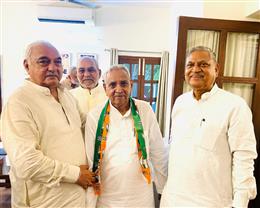 कलायत से पूर्व विधायक मास्टर जोगीराम ने ज्वाइन की कांग्रेस