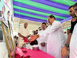 छुट्टियां होने के कारण कम मत प्रतिशत की संभावना को देखते हुए अभय सिंह चौटाला ने मुख्य चुनाव आयुक्त को मतदान की तारीख आगे बढ़ाने के लिए लिखा पत्र