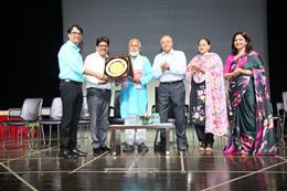 पांचवें टीचर्स एक्सीलेंस अवार्ड समारोह में 11 शिक्षकों को मिला सम्मान