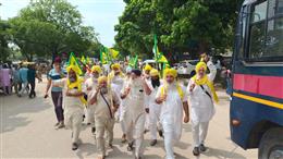 पंजाब के किसानों ने चंडीगढ़ में डाला डेरा 