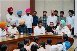 स्पीकर संधवा ने पंजाब विधान सभा को स्कूली विद्यार्थियों के लिए एजुकेशनल हब बनाया