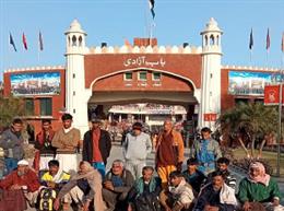 भारत ने रिहा किए 14 पाकिस्तानी कैदी, अटारी सीमा से गए पाकिस्तान