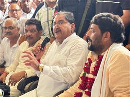 इनेलो बसपा गठबंधन ने सिरसा विधानसभा से हलोपा के उम्मीदवार गोपाल कांडा को दिया समर्थन 