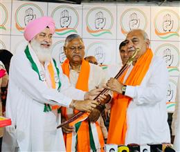 असंध से पूर्व विधायक व सीपीएस सरदार बख्शीश विर्क भाजपा छोड़कर कांग्रेस में हुए शामिल