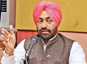  गेहूं के समर्थन मूल्य को लेकर केंद्र पर बरसे खैहरा, कहा किसानों के साथ हुआ मजाक