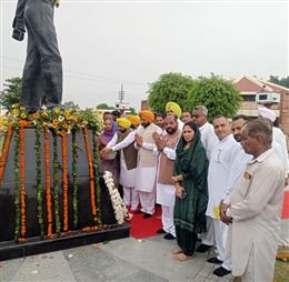 सौंद द्वारा खटकड़ कलां में शहीद भगत सिंह के जन्म दिवस को समर्पित दो दिवसीय इंकलाब मेले का उद्घाटन