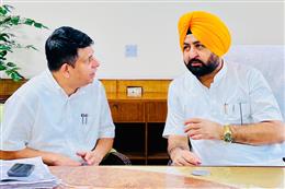 शहरों के योजनाबद्ध विकास और पारदर्शी नागरिक सेवाओं को सुनिश्चित किया जाए: हरदीप सिंह मुंडिया