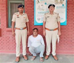 व्हाट्सअप ग्रुप पर गोली मारने की धमकी देने के आरोपी को पुलिस ने किया काबू,  भेजा सलाखों के पीछे
