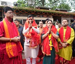 मुख्यमंत्री नायब सिंह सैनी ने गुवाहाटी के मां कामाख्या मंदिर में की पूजा-अर्चना     