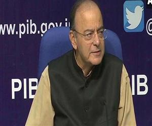  सौ का आंकड़ा छूने के बाद अब 50 में आने की तैयारी