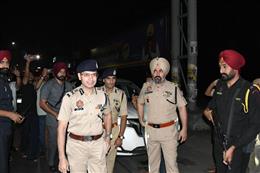 डीजीपी गौरव यादव ने विशेष नाकों के कामकाज का जायजा लिया और जमीनी स्तर पर पुलिस कार्यों का निरीक्षण किया