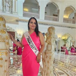 ज़ीरकपुर की शिक्षाविद मुक्ता वर्मा ने मेवन मिस प्लस साइज़ इंडिया सीज़न 7 में 'गाइडिंग एंजल' का खिताब जीता
