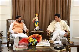 बिप्लब देब से दिल्ली मिलने पहुंचे नायब सिंह सैनी, महत्वपूर्ण विषयों पर हुई चर्चा 