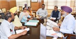 वित्त मंत्री हरपाल सिंह चीमा ने मिड-डे मील वर्कर्स के लिए मुफ्त बीमा की घोषणा की
