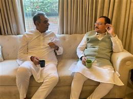 भाजपा के राष्ट्रीय अध्यक्ष जगत प्रकाश नड्डा ने संजय टंडन के  निवास पर पहुंच कर माता जी को दी श्रद्धांजलि