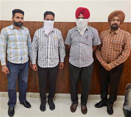 50,000 रुपये रिश्वत लेने वाले पूर्व एस.एच.ओ. और ए.एस.आई. विजिलेंस ब्यूरो द्वारा गिरफ्तार