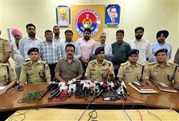 पंजाब पुलिस द्वारा शिव सेना नेताओं पर पेट्रोल बम हमलों में शामिल चार व्यक्तियों को किया गिरफ्तार 