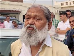 जो मुख्यमंत्री समोसे की रक्षा नहीं कर सकता वह 80 लाख हिमाचलियों की रक्षा कैसे करेगा : अनिल विज