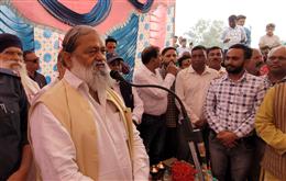 जो मुख्यमंत्री समोसे की रक्षा नहीं कर सकता वह 80 लाख हिमाचलियों की रक्षा कैसे करेगा : अनिल विज