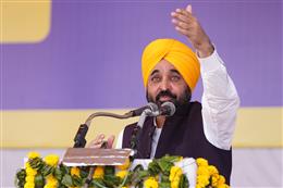 मुख्यमंत्री की नई चुने गए पंचों से अपील, अपने गांवों को 'आधुनिक विकास केंद्रों' में बदलें