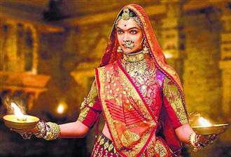 भंसाली के साथ काम करते वक़्त ये बात तो भूलनी ही पड़ती है- दीपिका पादुकोण