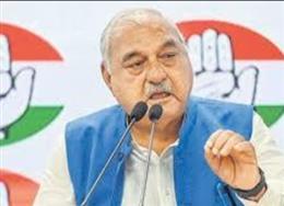 हरियाणा के पढ़े-लिखे युवाओं को कच्चे और सस्ते मजदूर बना रही बीजेपी : हुड्डा