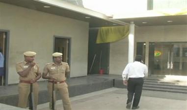 तमिलनाडु: जया टीवी और शशिकला के कई ठिकानों पर इनकम टैक्स का छापा