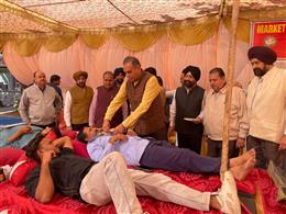 सेक्टर-44 मार्केट वेलफेयर एसोसिएशन द्वारा रक्तदान शिविर में 45 यूनिट रक्त हुआ एकत्रित
