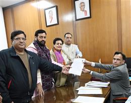 राज्यसभा सीट के उपचुनाव के लिए भाजपा प्रत्याशी रेखा शर्मा ने नामांकन किया दाखिल