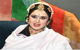 30 साल के लंबे अंतराल के बाद बड़े पर्दें पर नजर आएंगी फिल्म अभिनेत्री मीनाक्षी शेषाद्रि