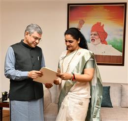 सुनीता दुग्गल ने रेल मंत्री के समक्ष उठाया फतेहाबाद को रेल नेटवर्क से जोड़ने का मुद्दा